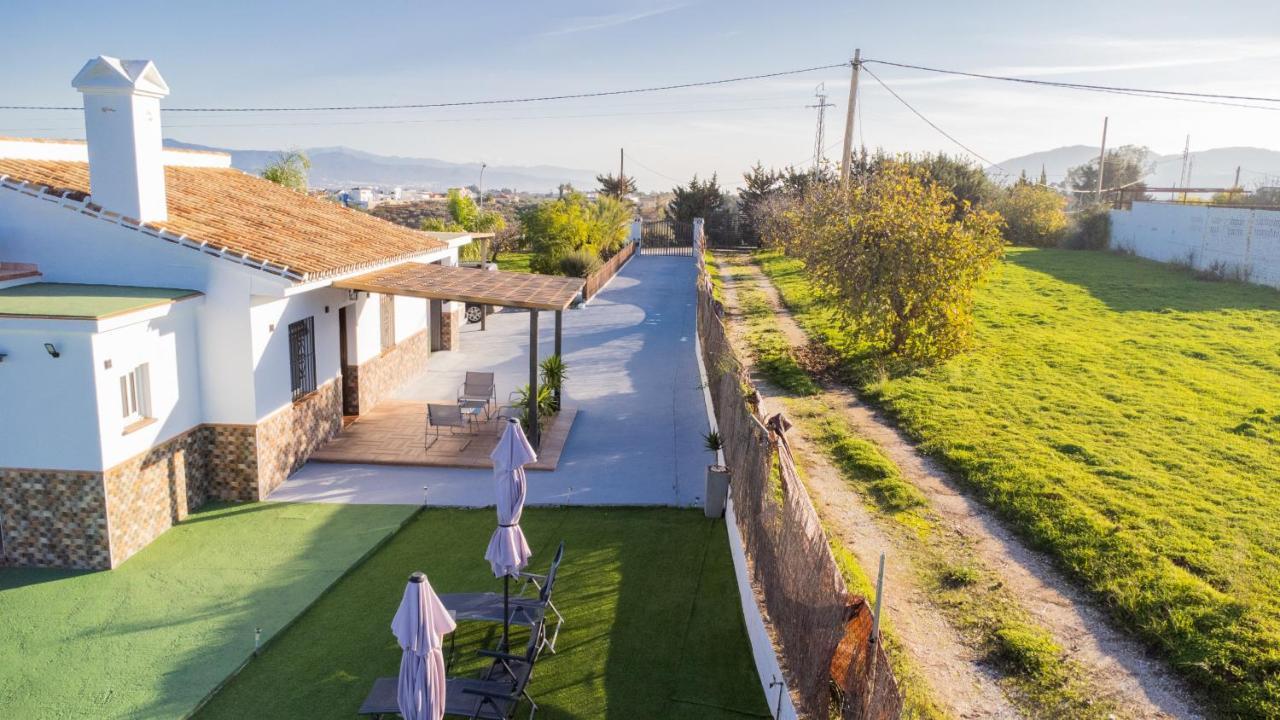 Cubo'S Finca La Higuera Alhaurín de la Torre Εξωτερικό φωτογραφία